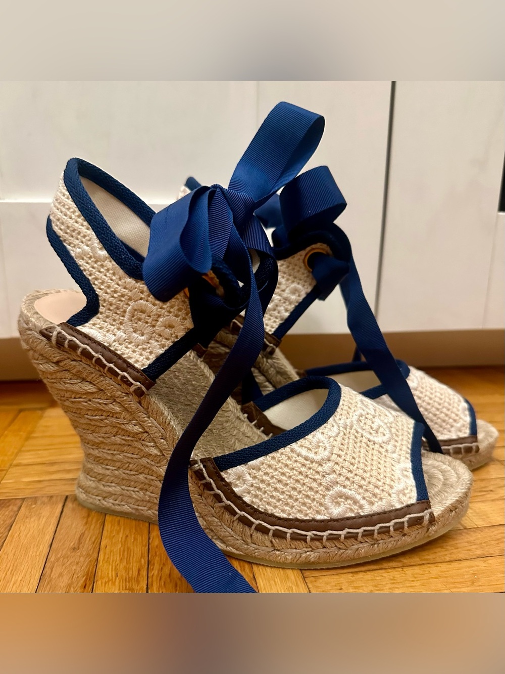 GUCCI GG logo canvas crocheted espadrilles wedges sandals blue cream jute 38 new - Picture 7 of 16